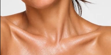 Décolletage RRS skin boosters in Dubai
